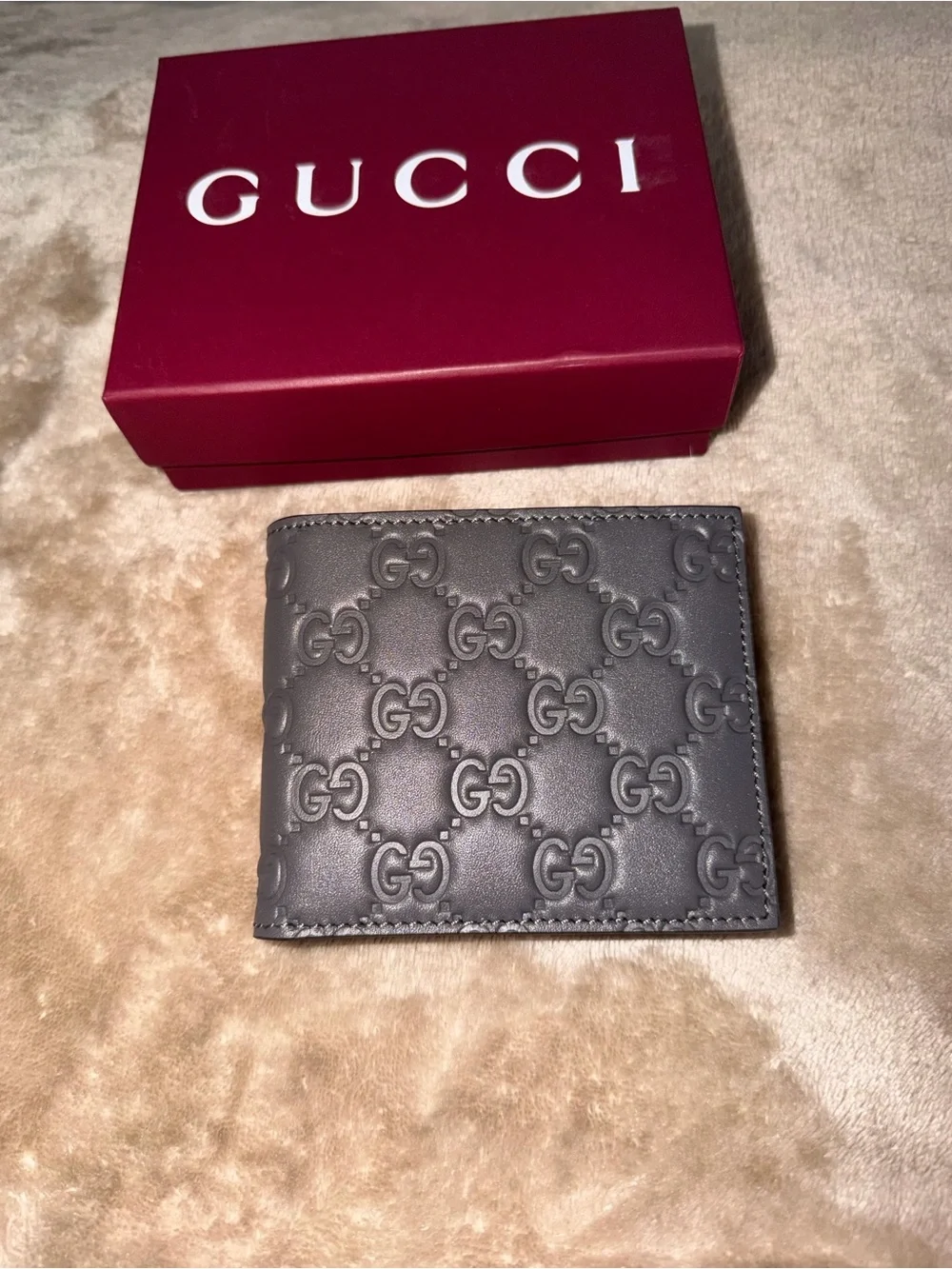 Gucci Black Embossed GG Leather gray with coin pocket